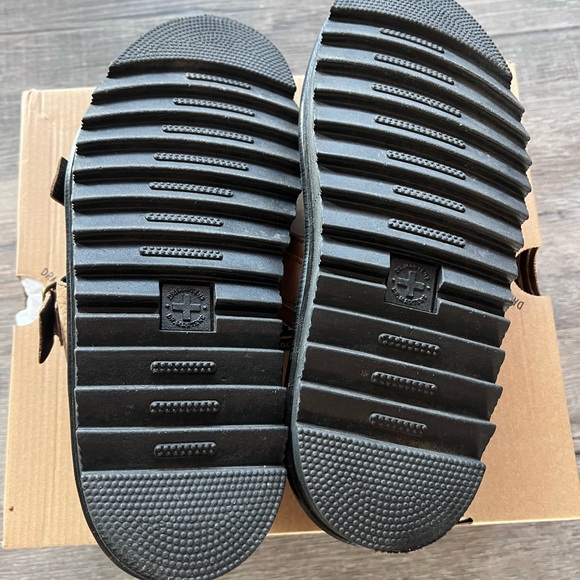 Dr. Martens Tan Myles Sandals - Picture 6 of 8